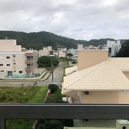 Lindo Apartamento Praia De Palmas Apartamento Governador Celso Ramos Exterior foto