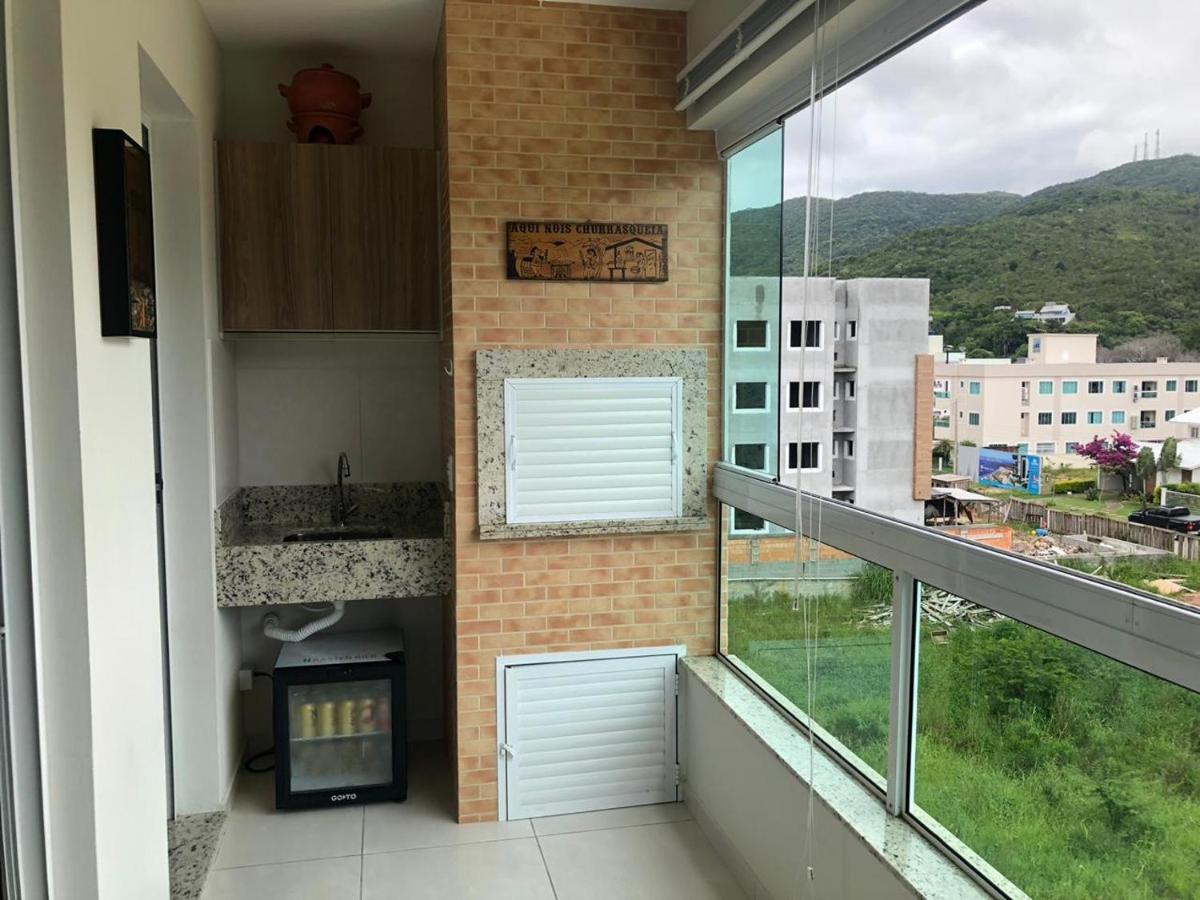 Lindo Apartamento Praia De Palmas Apartamento Governador Celso Ramos Exterior foto